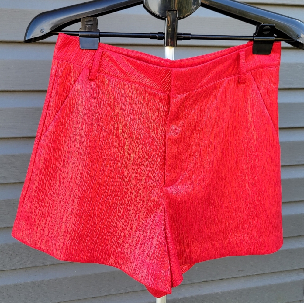 High Waist Texture Metallic Short